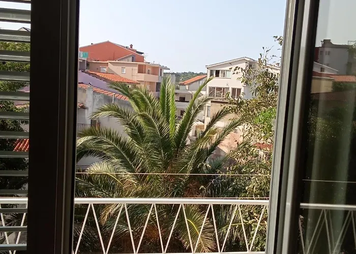 Appartamento For 6 In Centar Makarska