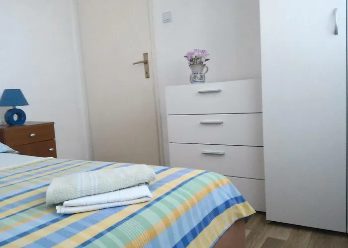 For 6 In Centar