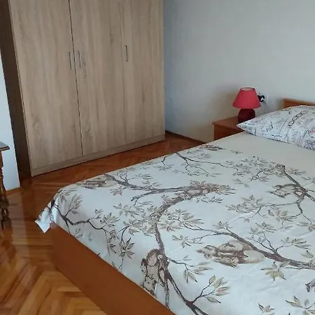 For 6 In Centar Lägenhet